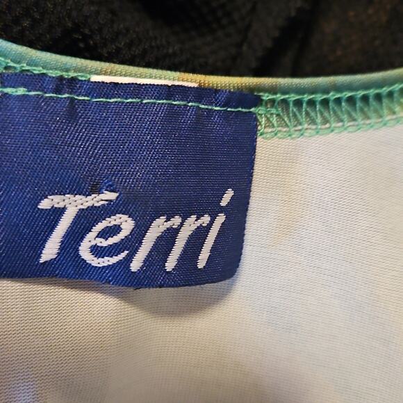 Vibrant Multicolor Sleeveless Dress Coverup - Picture 3 of 3